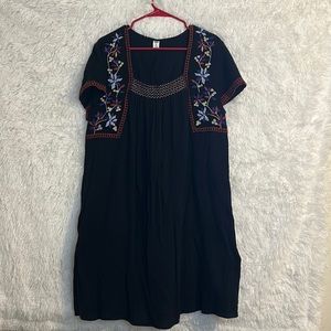 Old Navy embroidered black dress